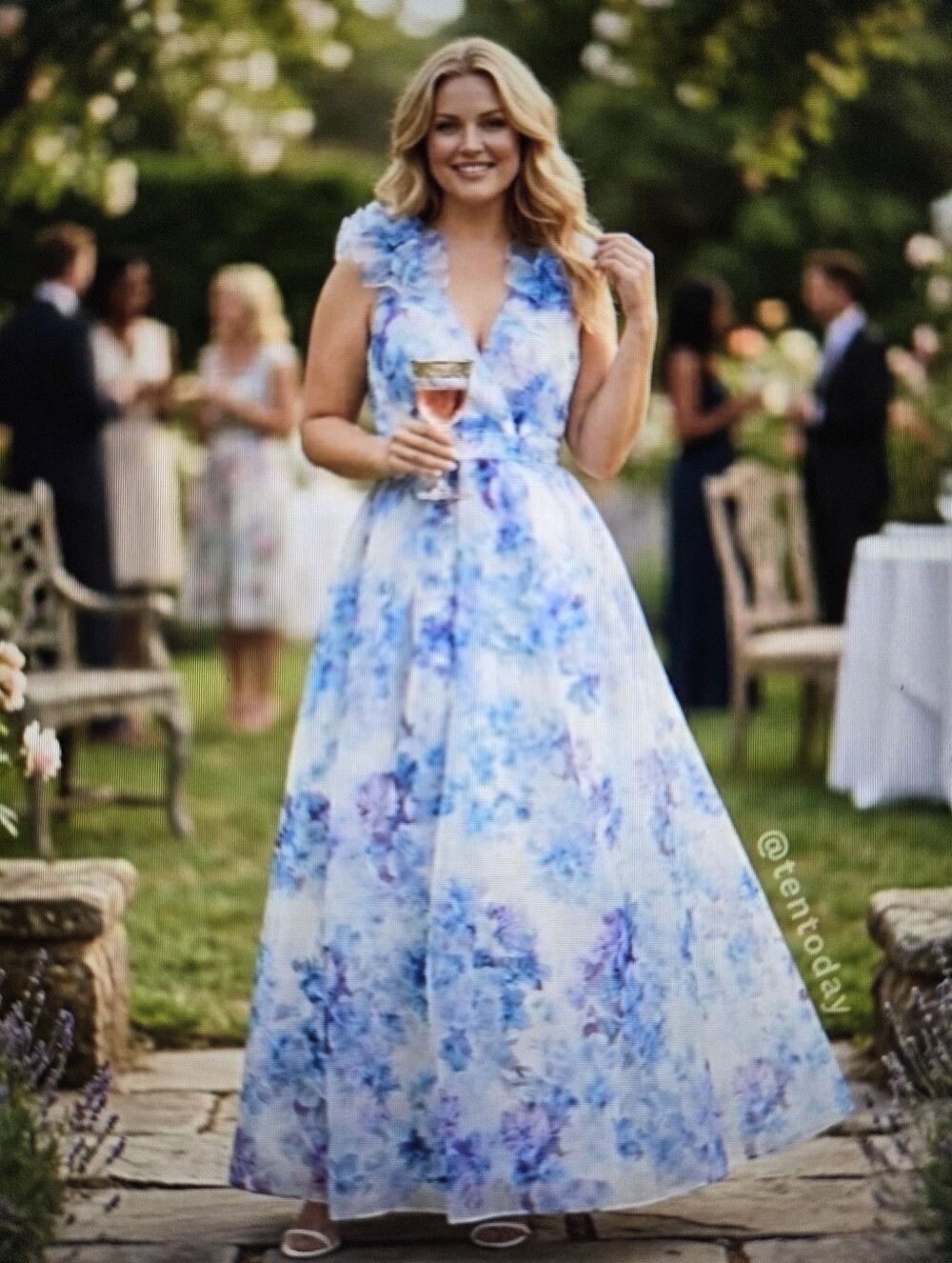 Nwt Julia Jordan Ruffle Shoulder Floral Organza overlay Gown